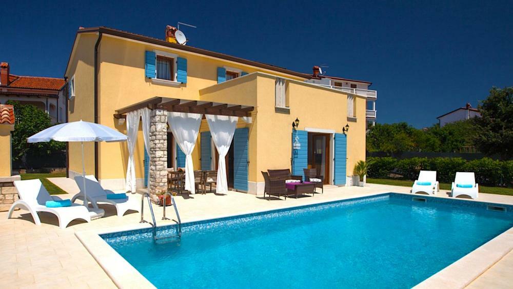 Vilanija Villa